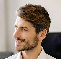 Michael Brennan, CTO e líder tecnológico atuante em fintech e criptomoedas, em foto de retrato