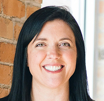Sophie Hartwell em retrato, líder da equipa de atendimento e suporte ao cliente